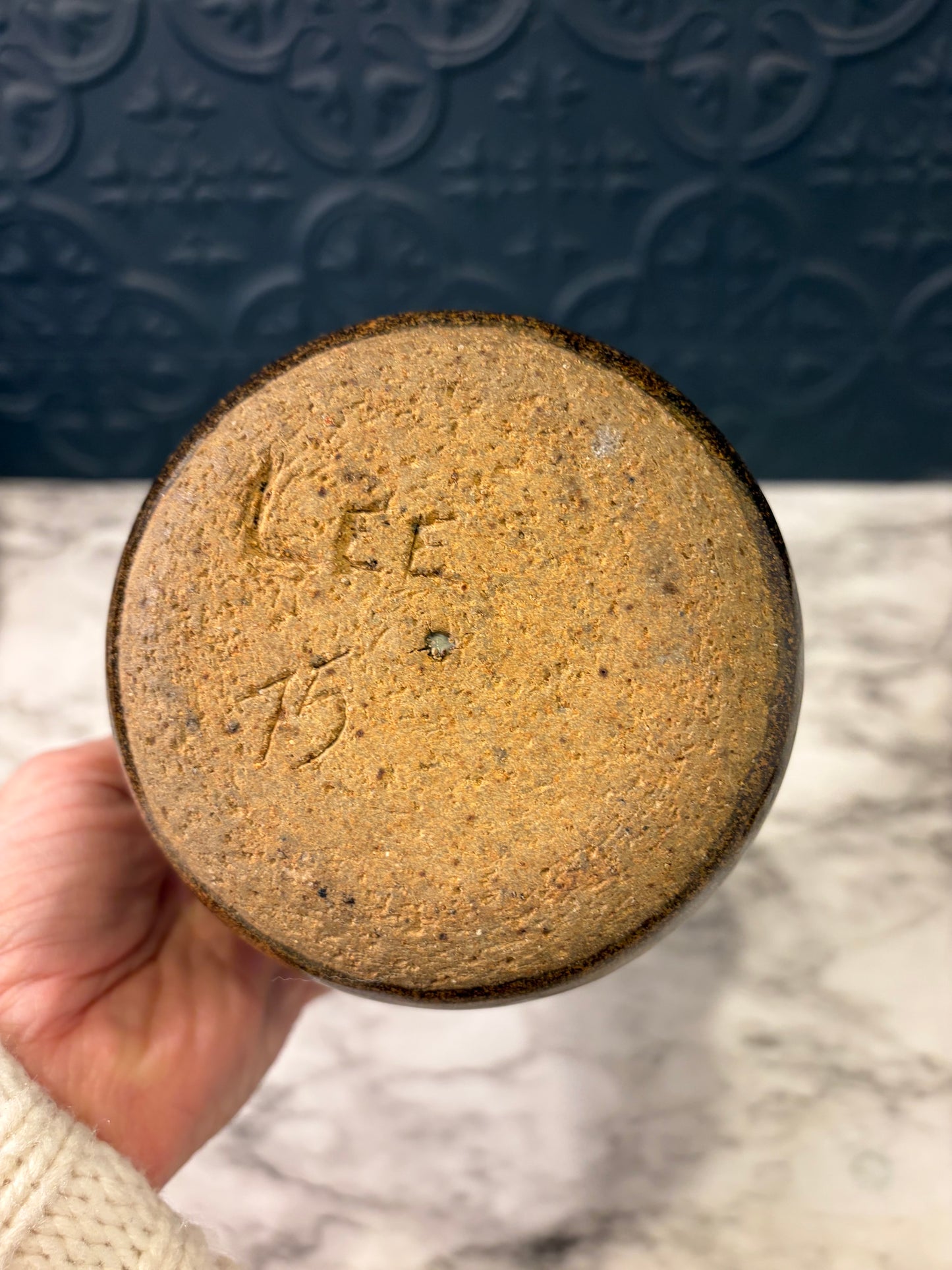 Brown Stoneware Pot with Scallop Design