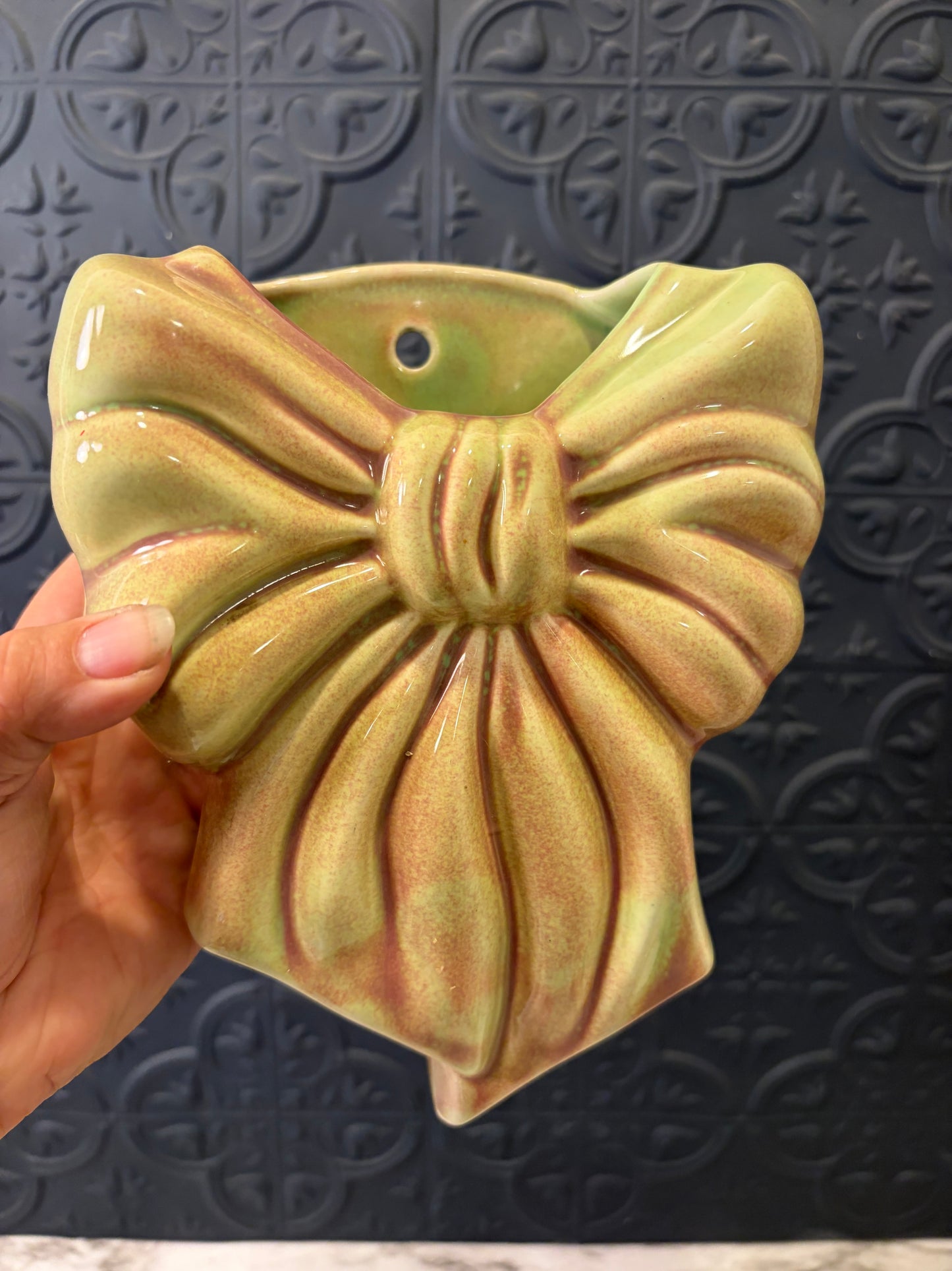 West Coast Ceramic Bow Wall Planter