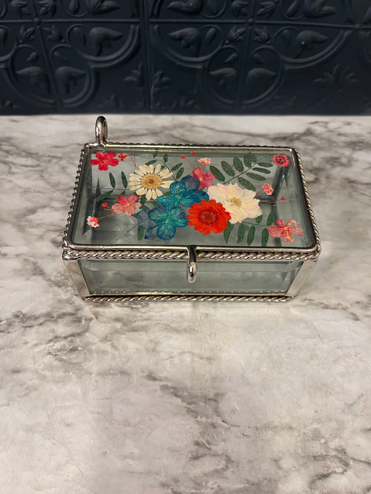 Pressed Flower Trinket Box with Etching and Rope Detail