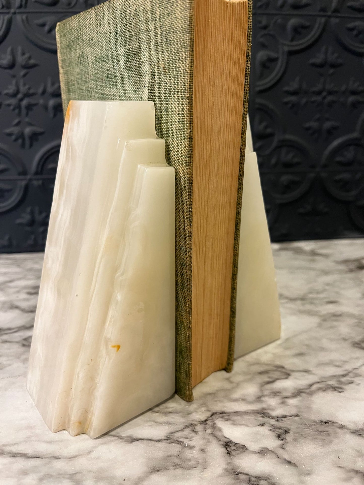 Onyx stone bookends