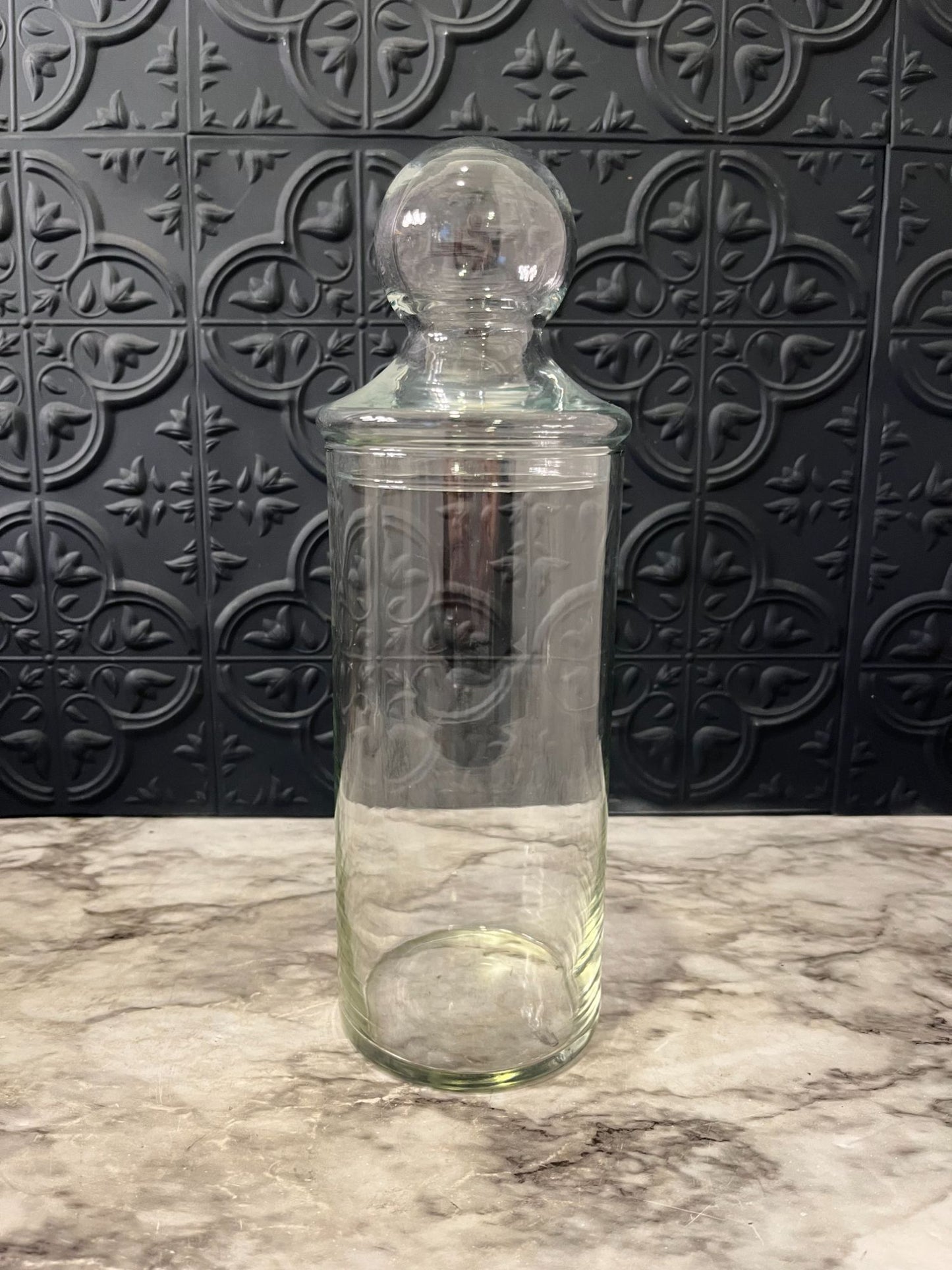 Apothocary Glass cylinder with  lid