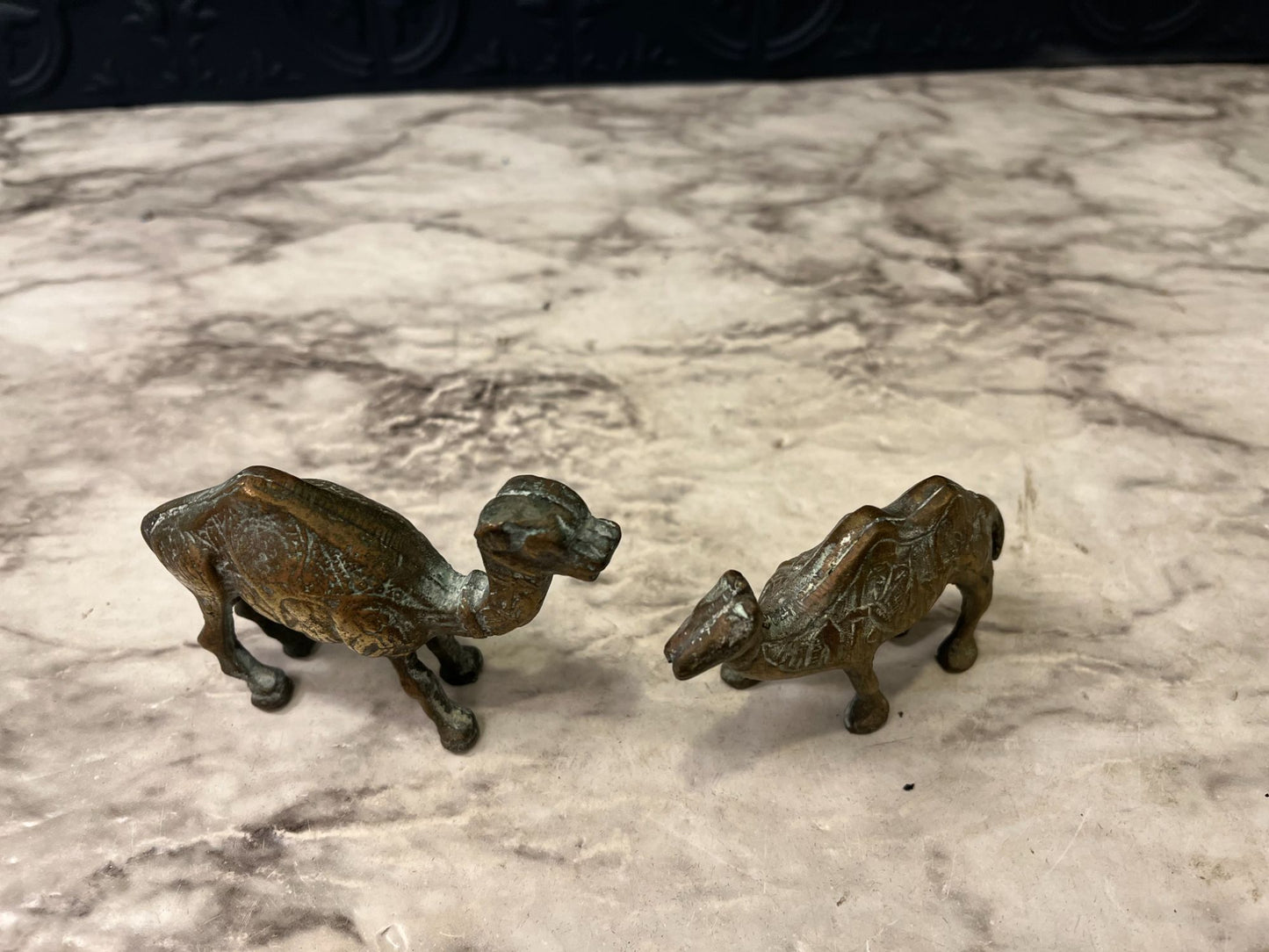 Mini brass camels x2