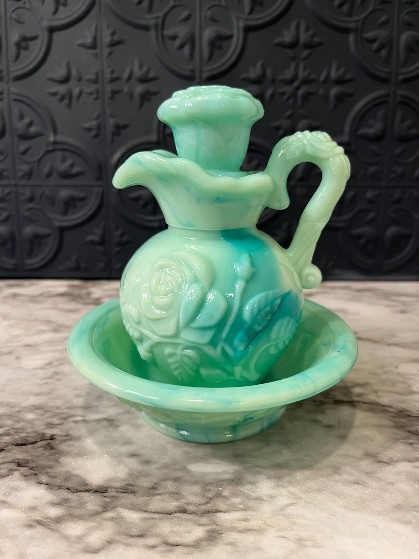 Avon Green Perfume bottle with  dish