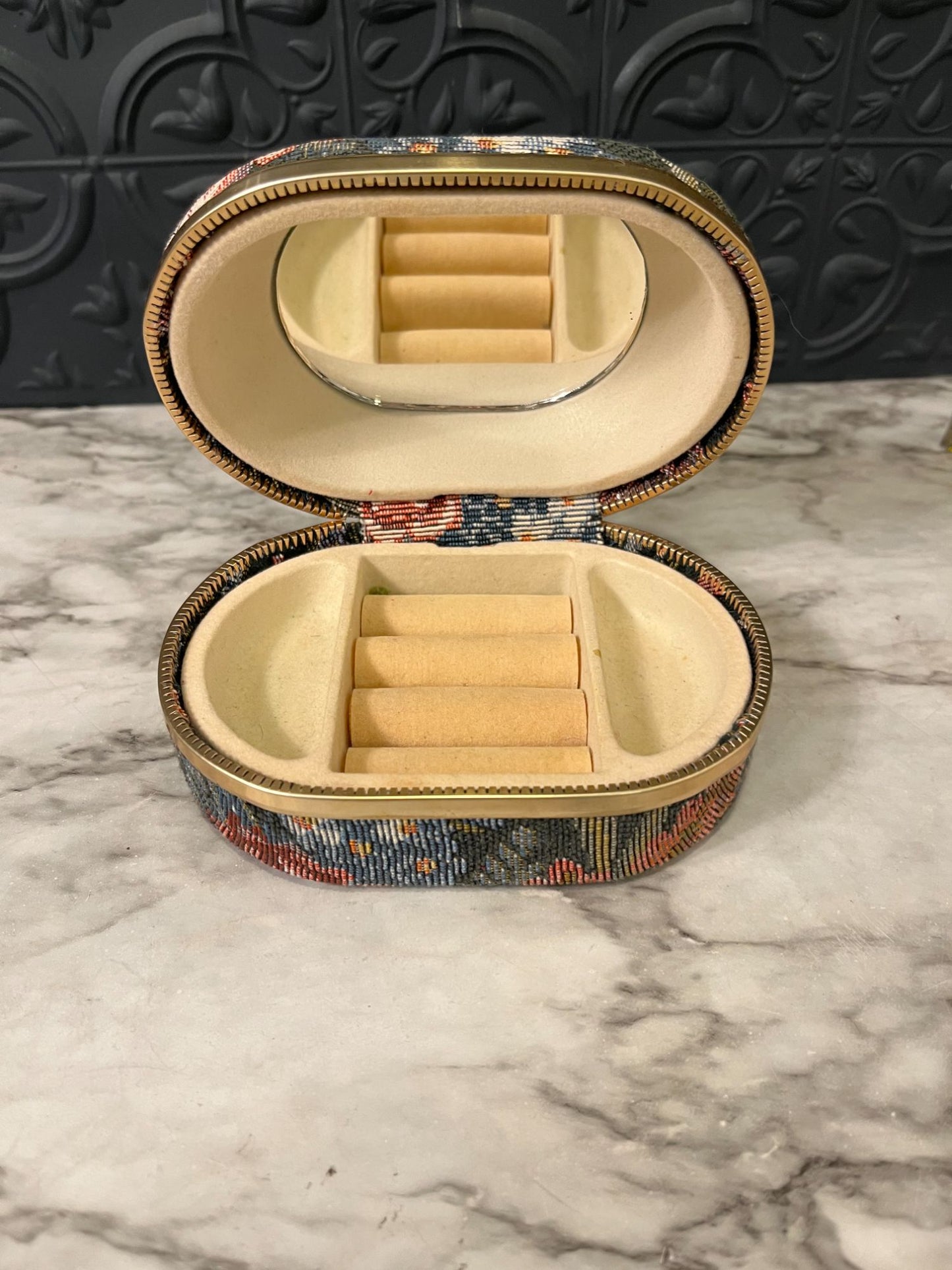 Oval Fabric Jewelry Box